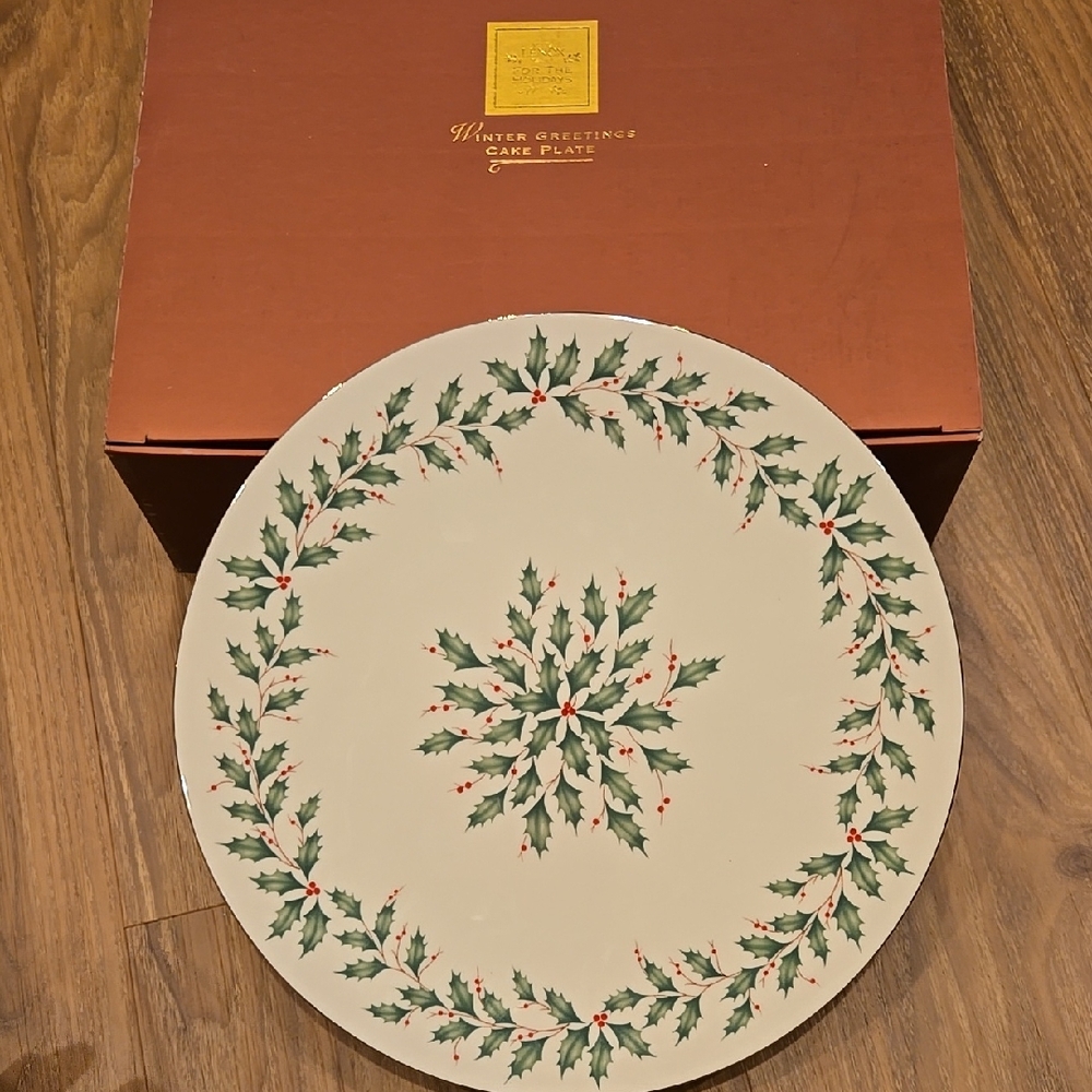 Lenox Holiday Greetings Cake Plate